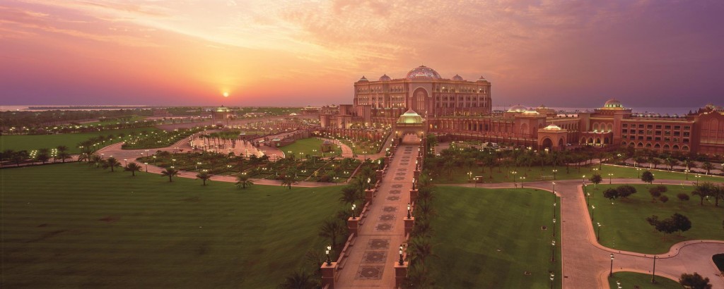 EmiratesPalaceHero01 شات كلامنجى